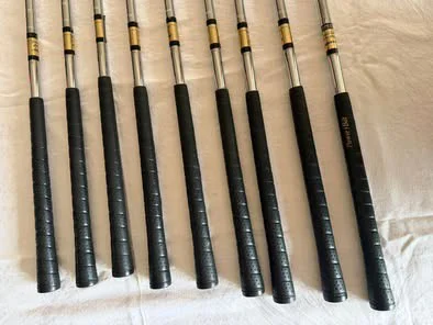Powerbilt Grand Slam Oversize Golf Iron Set - Excellent Condition