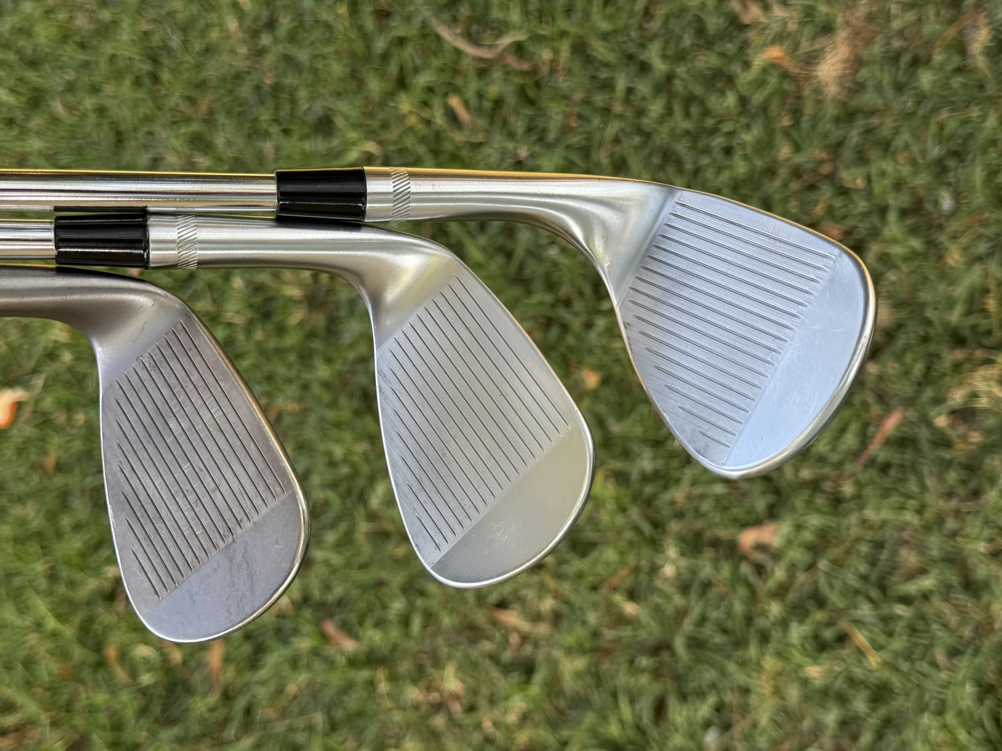 Titleist Vokey SM10 Wedge Set 50° / 54° / 58° – KBS Tour Lite 105g Stiff – Excellent Condition