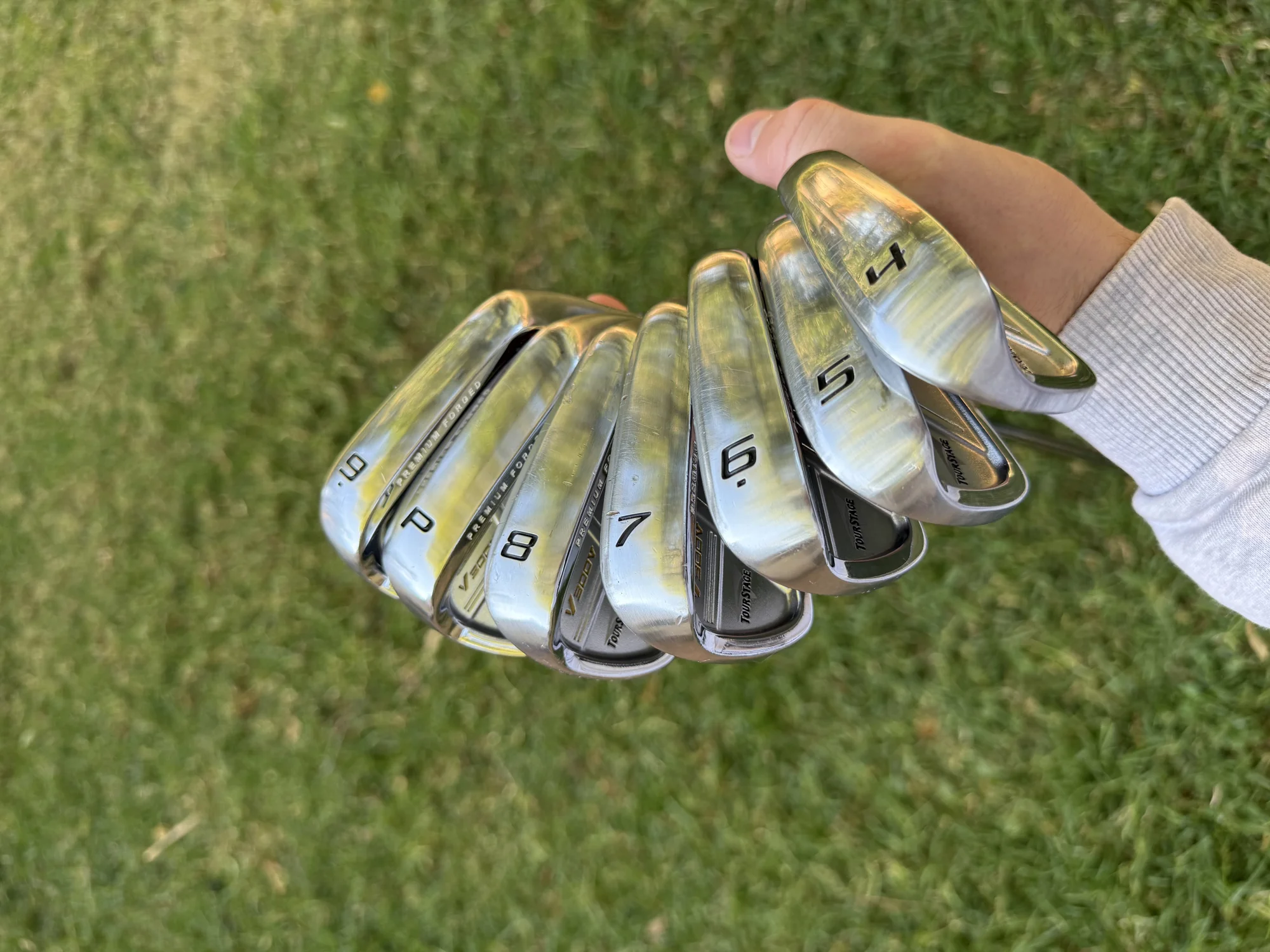 Bridgestone TourStage V300 5th Gen Premium Forged Irons (4-PW) | Modus 120 Stiff