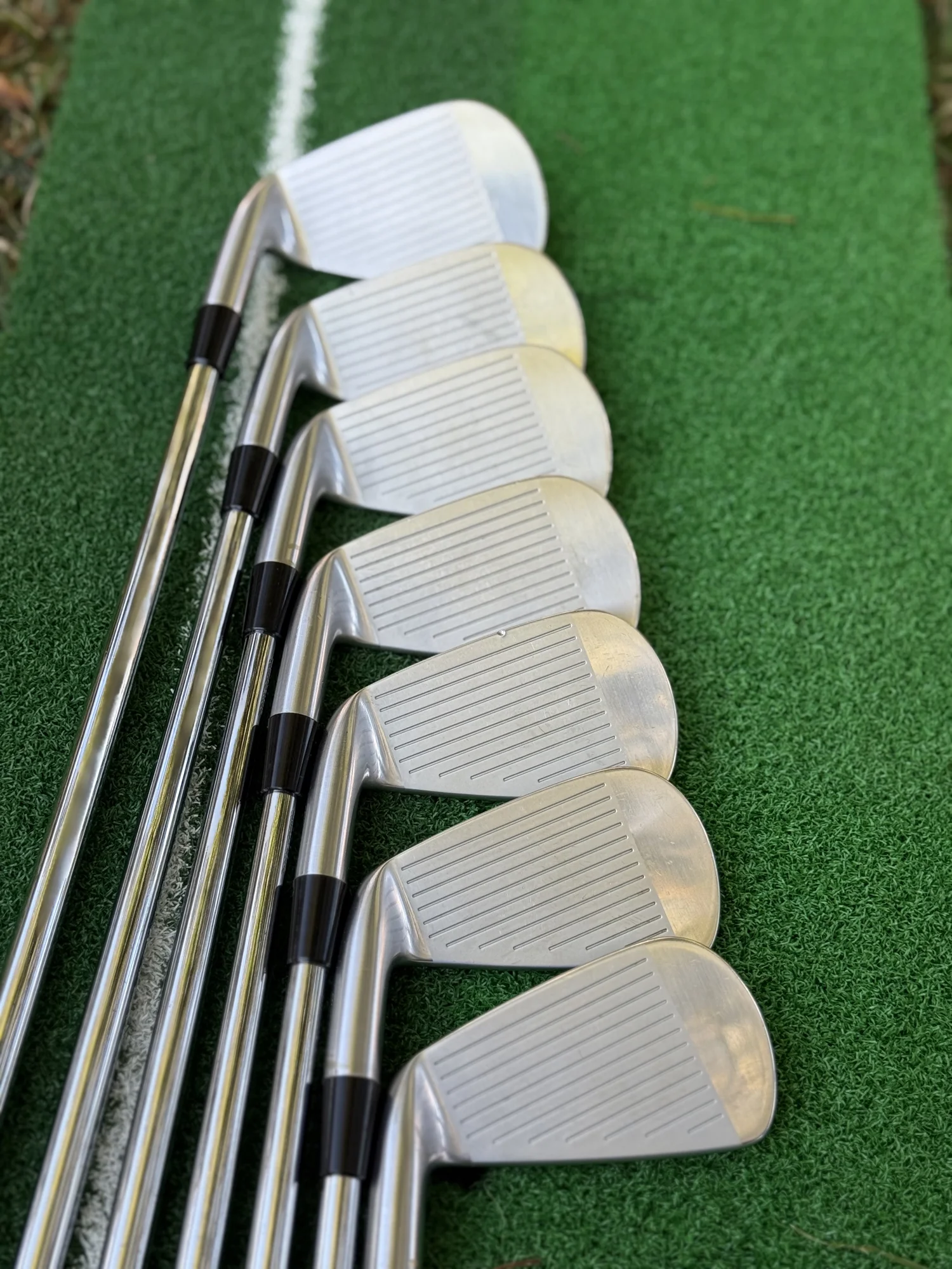 Bridgestone TourStage V300 5th Gen Premium Forged Irons (4-PW) | Modus 120 Stiff