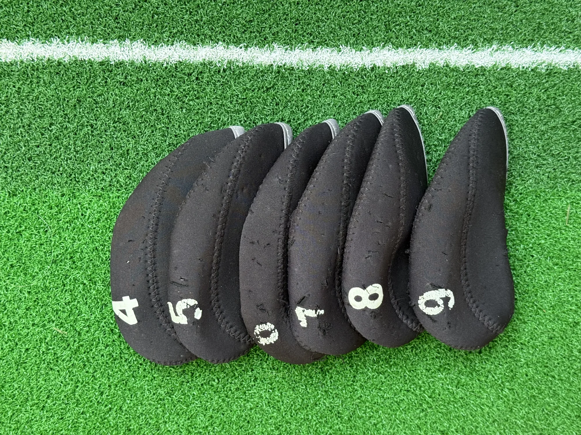 Neoprene Iron Headcovers Set (4–9) – Black