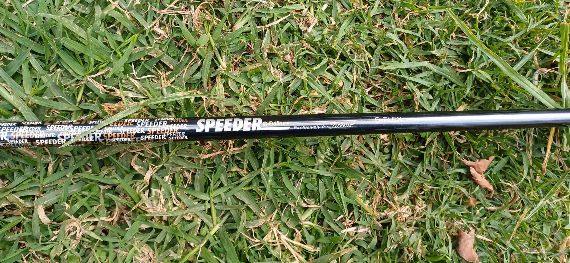 Titleist 905R Driver 8.5° Fujikura Speeder Stiff shaft