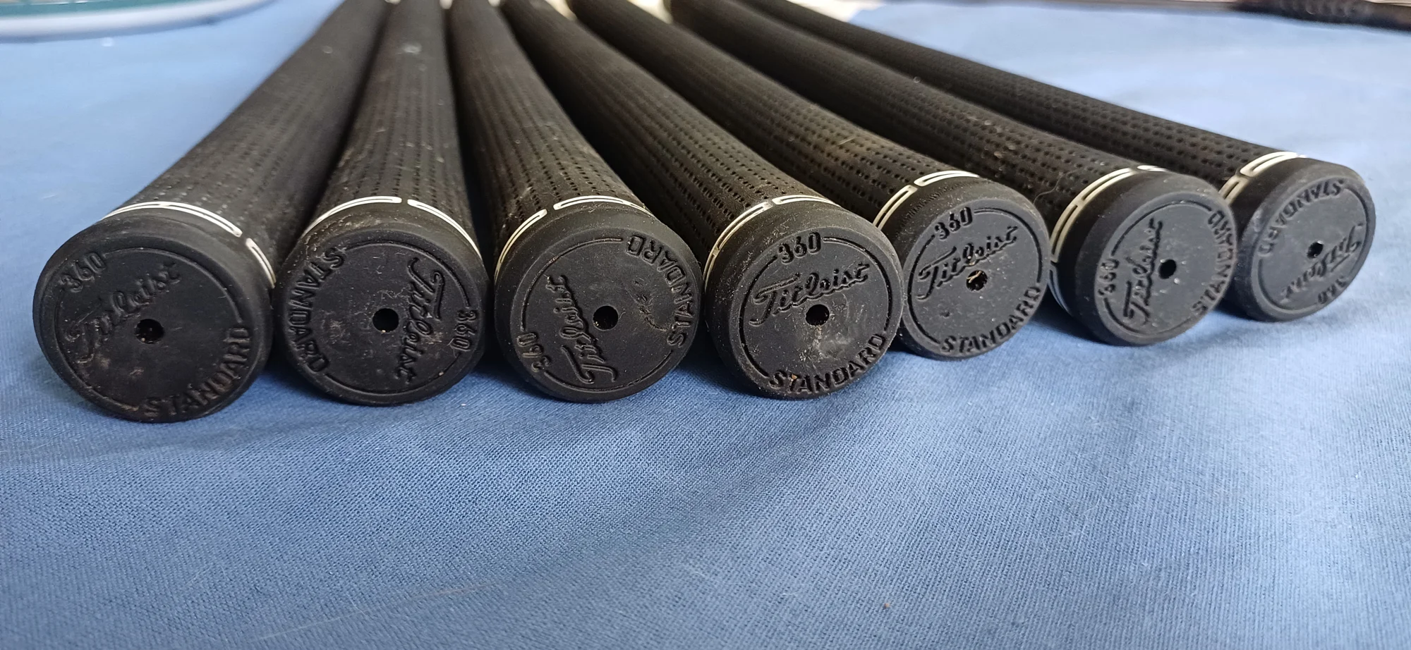 Titleist tour 360 grips. X 7