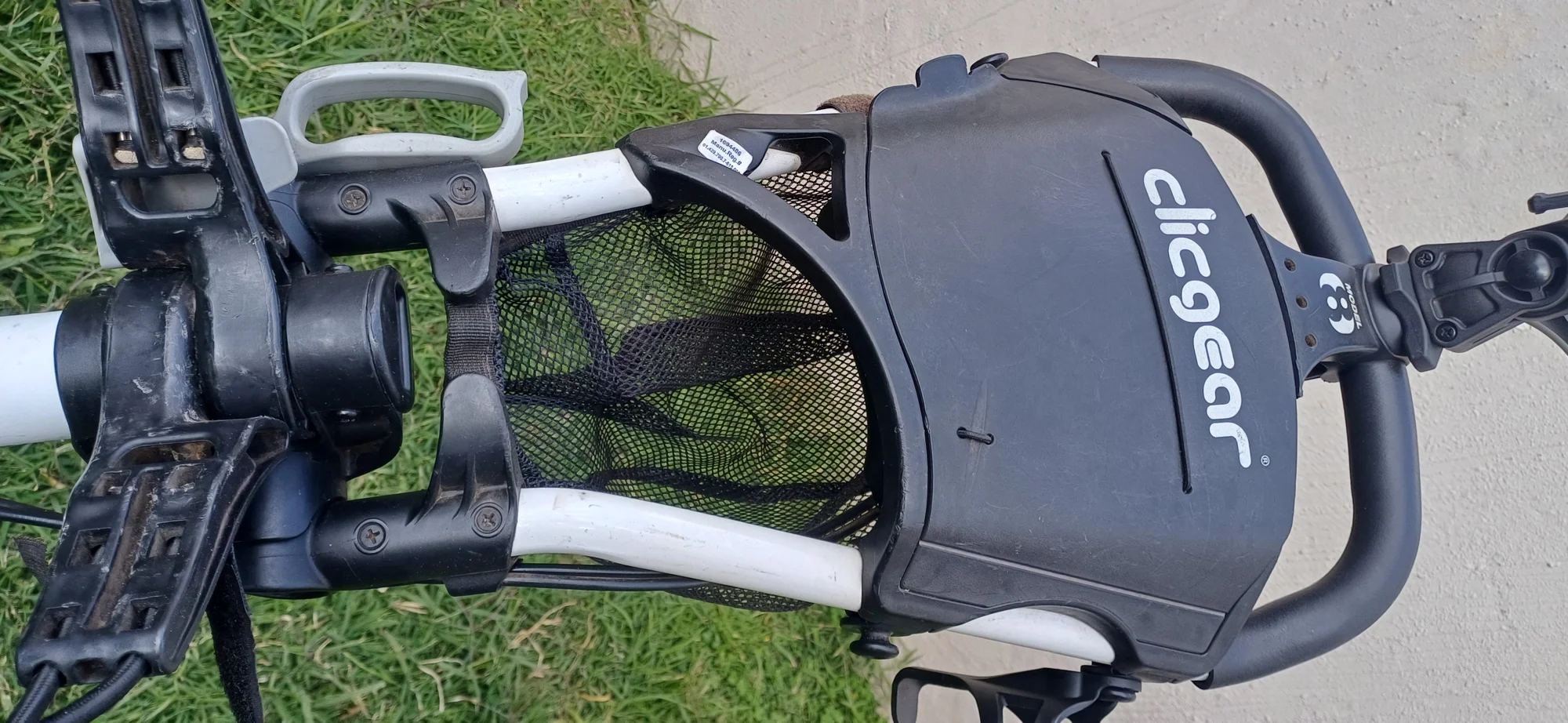 Clicgear 8 golf trolley