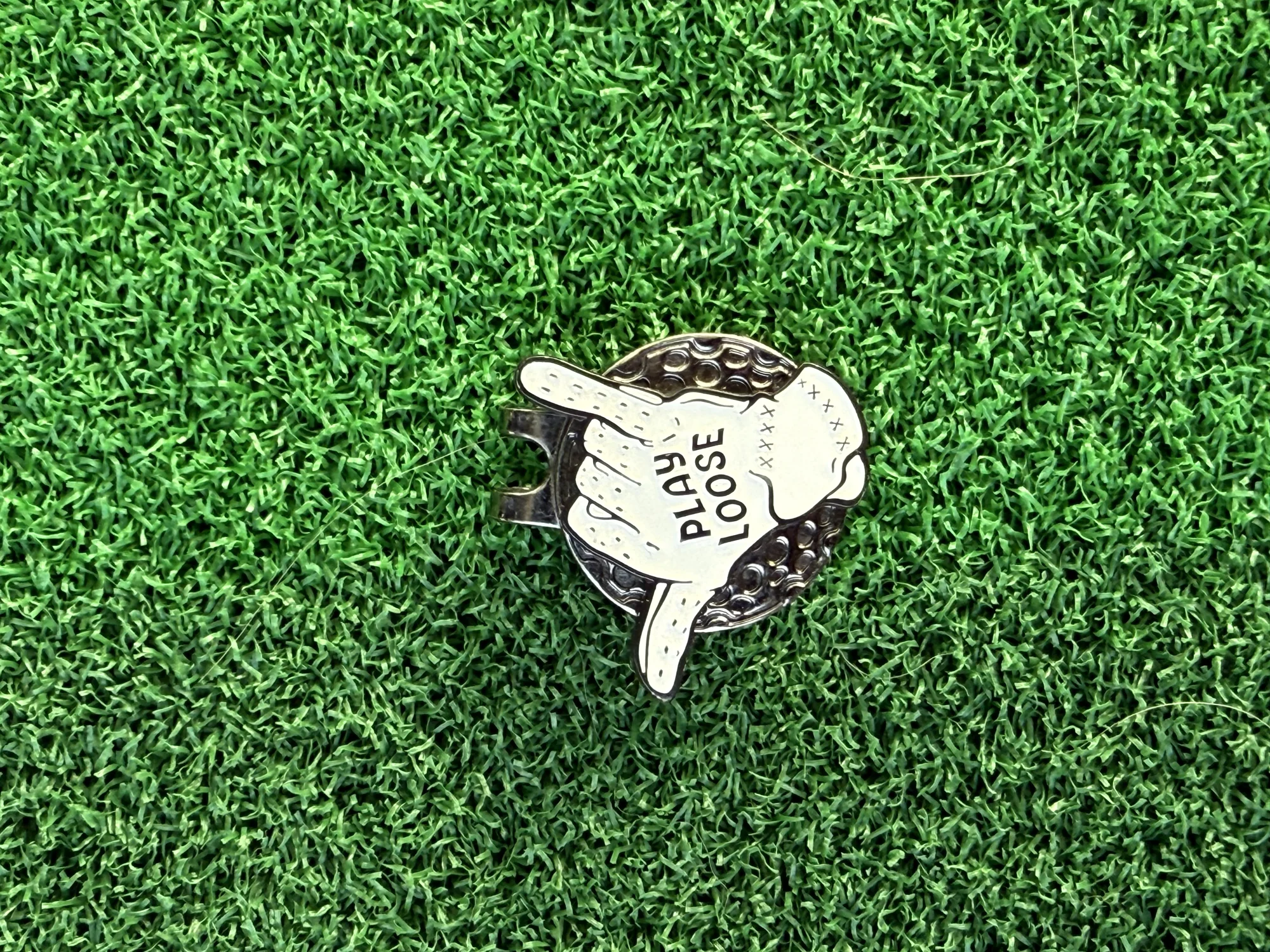 Play Loose” Ball Marker & Magnetic Hat Clip
