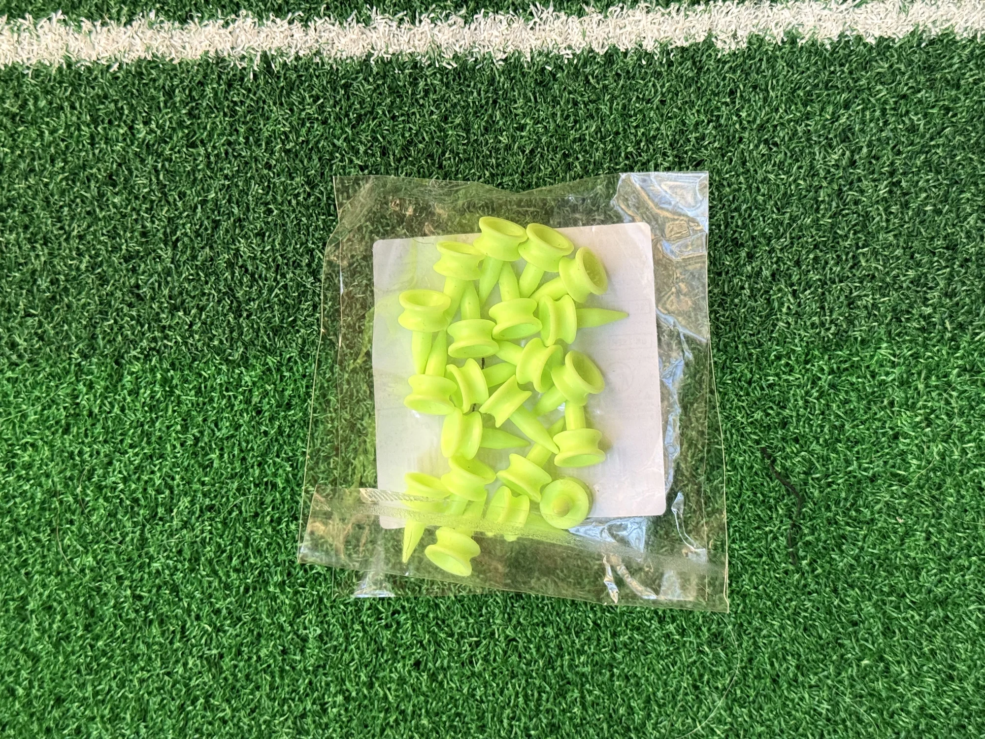 Lime Green Extra Short Plastic Golf Tees – Pack of 20