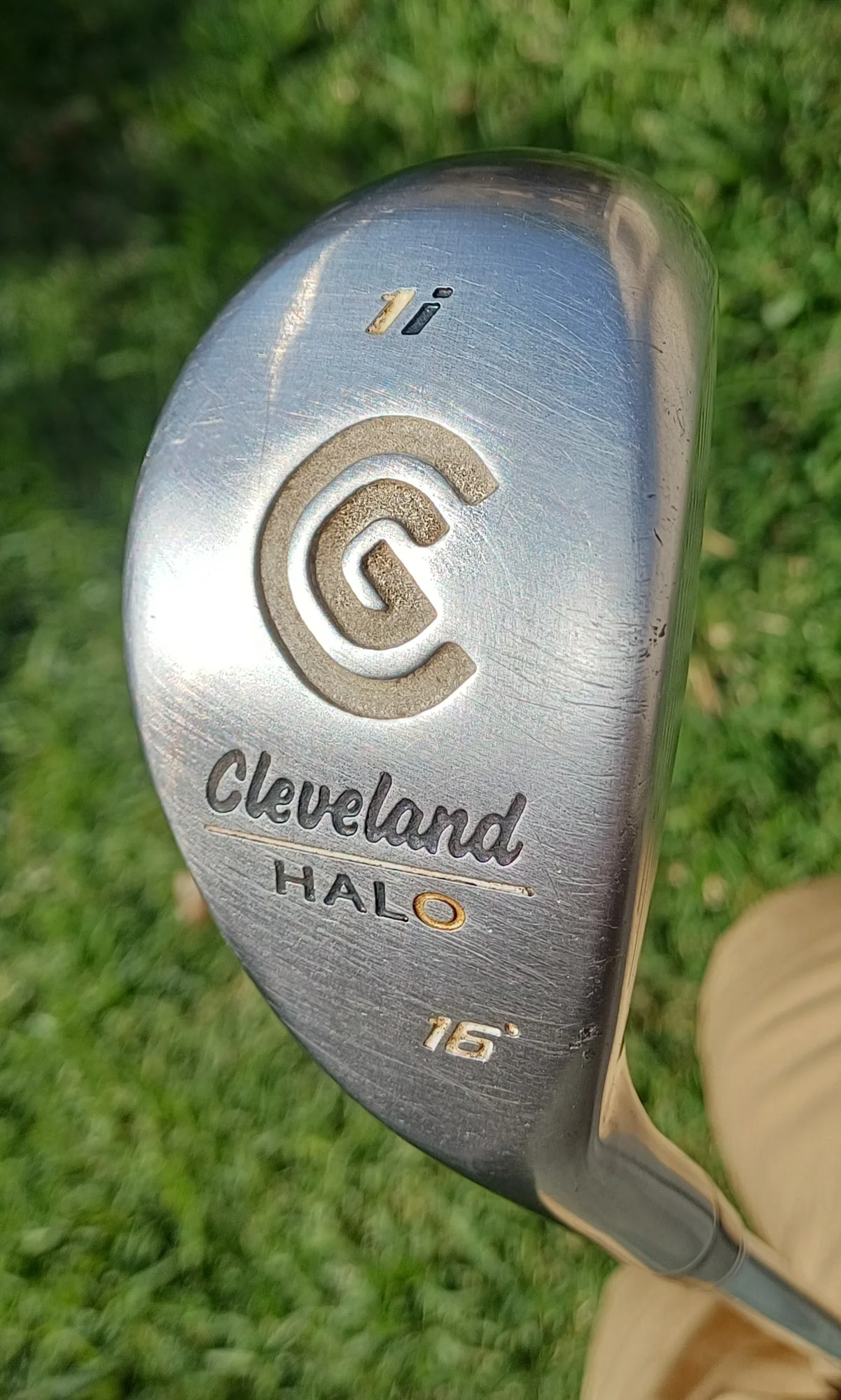 Cleveland Halo hybrid 16°