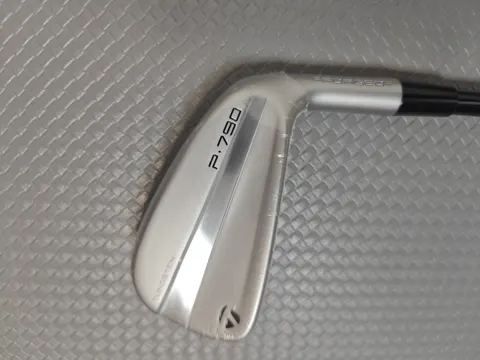 Brand-new TaylorMade P790 (2023) 7-iron, unused.