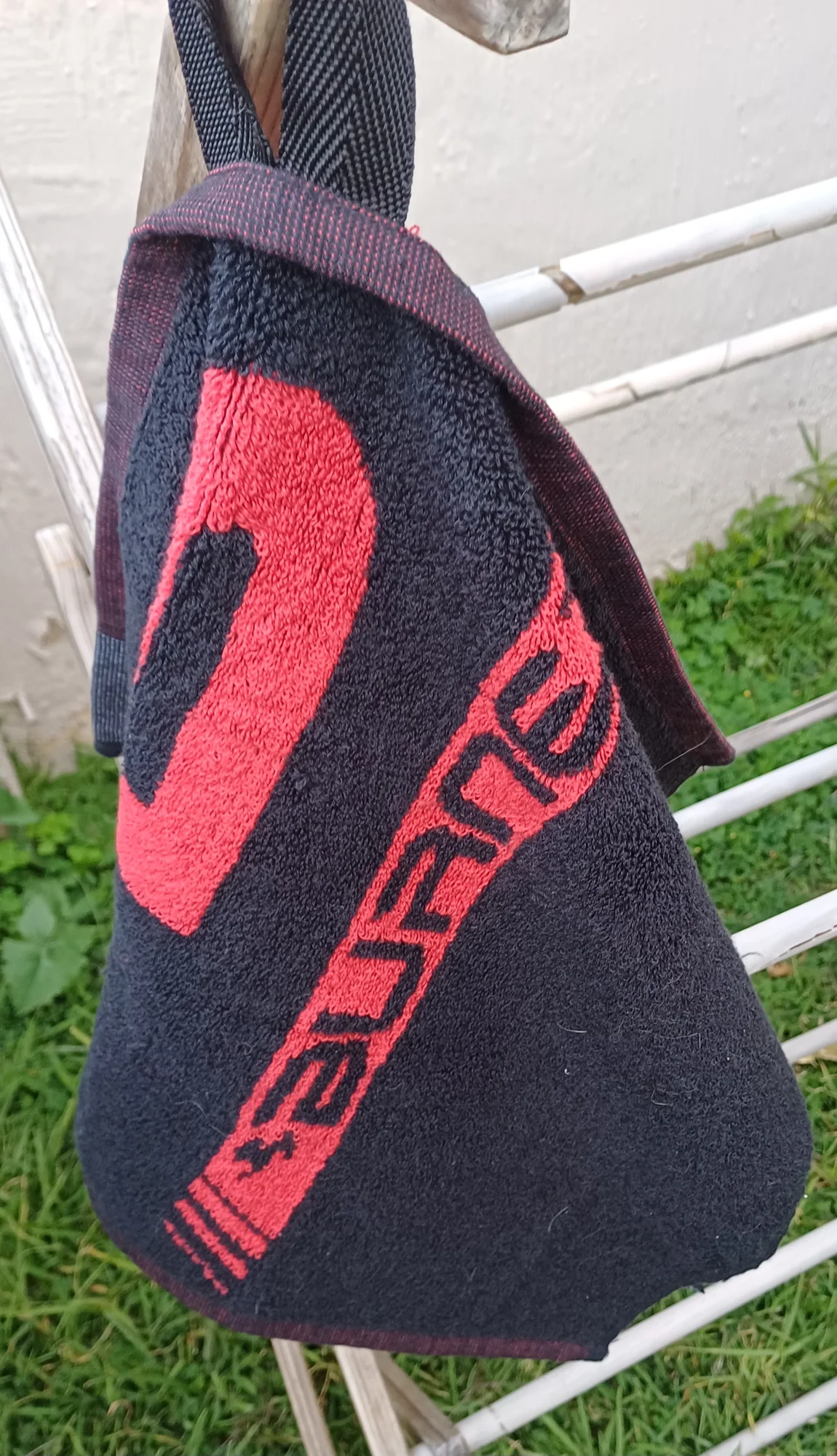 Taylormade Burner golf towel