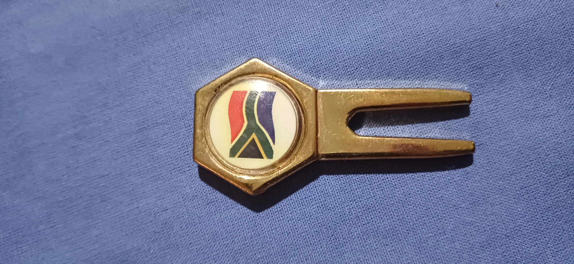 Pitch repair and ball marker