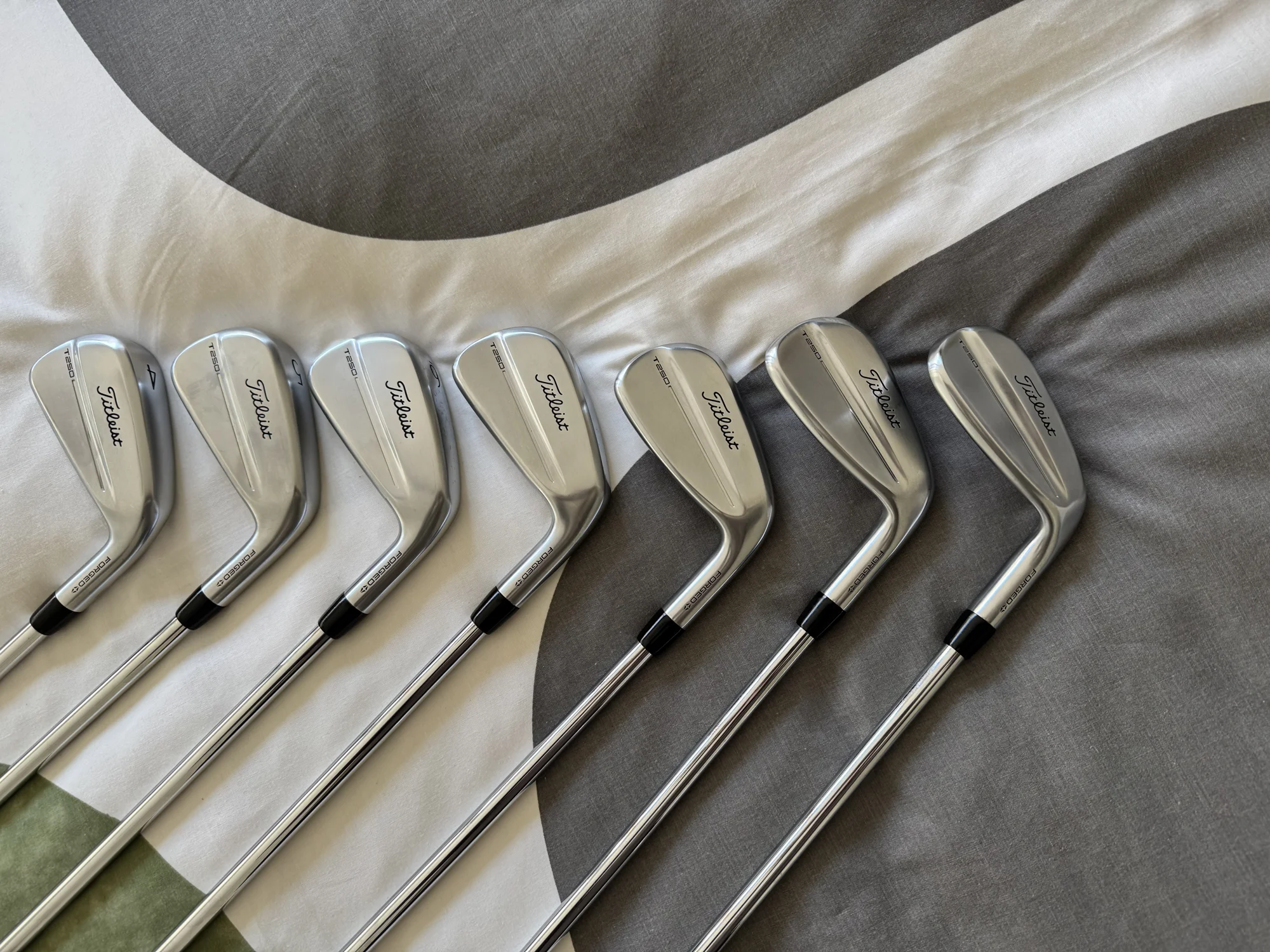 Titliest T250 Irons