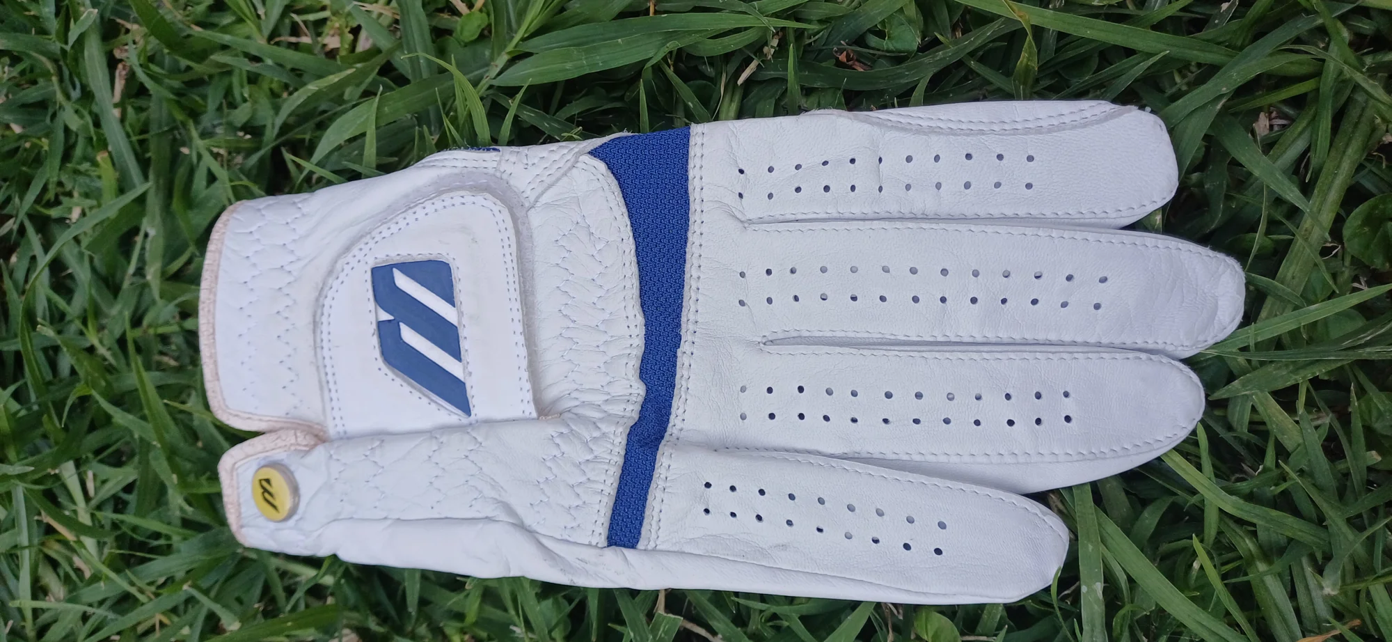 Mizuno leather golf glove Rh medium